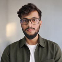 Shubham Dhar Dwivedi, Founder of HeyDM